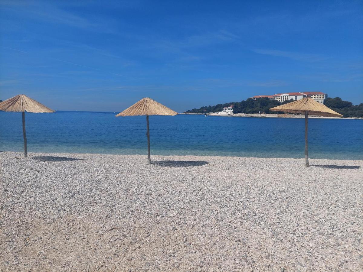 Near The Beach 普拉 外观 照片